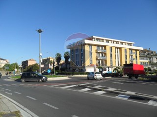 Quadrilocale in Vendita a Caltanissetta, 180'000€, 171 m²