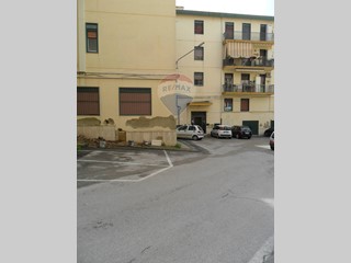 Appartamento in Vendita a Caltanissetta, 37'000€, 97 m²