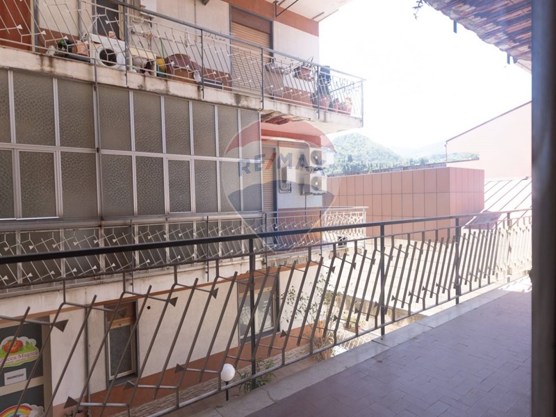 Appartamento in Vendita a Messina, 98'000&euro;, 134 m²