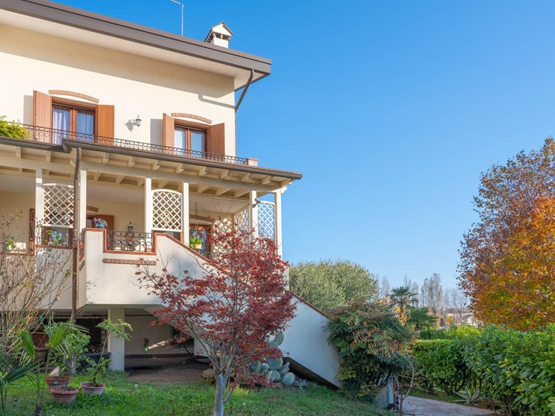 Villetta a schiera in Vendita a Jesolo, 358'000&euro;, 131 m²