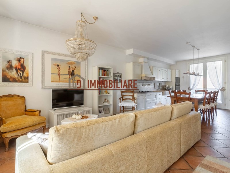 Quadrilocale in Vendita a Volpago del Montello, 230'000€, 130 m²