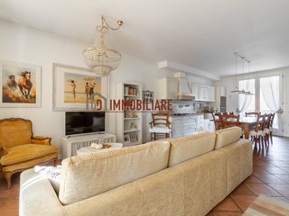 Quadrilocale in Vendita a Volpago del Montello, 230'000€, 130 m²