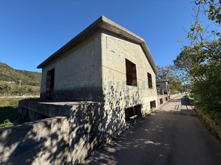 Villa in Vendita a Mercato San Severino, 500'000&euro;, 597 m²