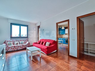 Trilocale in Vendita a Bernareggio, 159'000&euro;, 89 m²