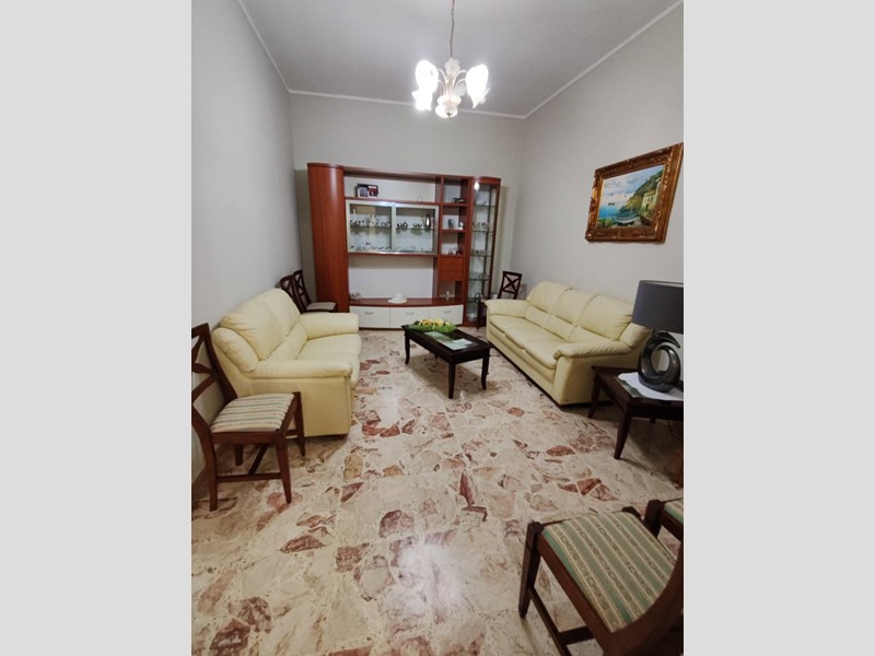 Casa Indipendente in Vendita a Floridia, 60'000€, 100 m²