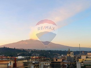 Appartamento in Vendita a Aci Catena, 67'000€, 95 m²