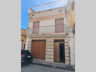 Casa Indipendente in Vendita a Floridia, 115'000€, 160 m²