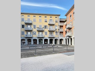 Immobile commerciale in Affitto a Lucca, 1'500&euro;, 100 m²