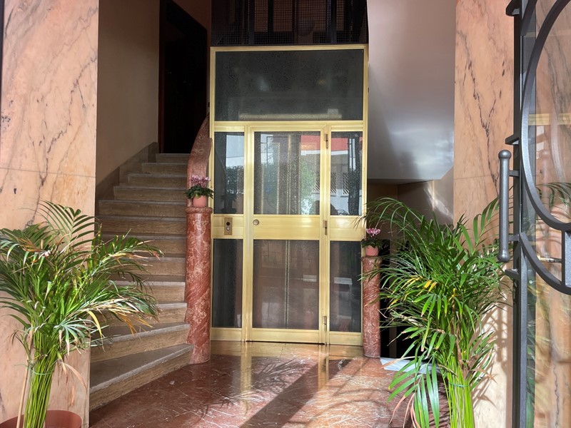 Bilocale in Vendita a Roma, 449'000€, 65 m², arredato