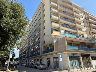 Quadrilocale in Vendita a Foggia, 150'000&euro;, 140 m²