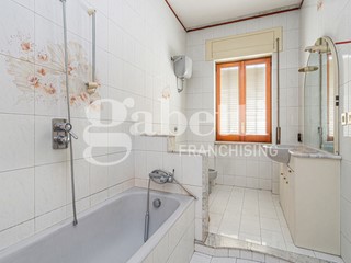 Quadrilocale in Vendita a Marano di Napoli, 295'000&euro;, 142 m²
