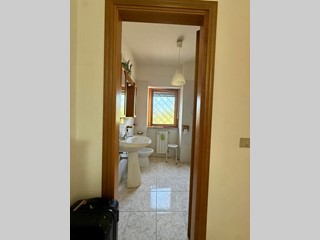 Trilocale in Vendita a Scandriglia, 129'000&euro;, 95 m²