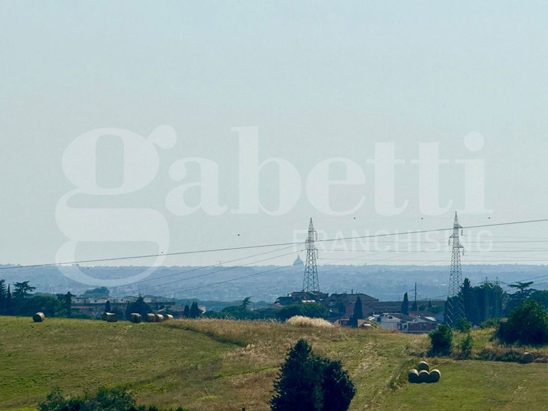 Villa bifamiliare in Vendita a Fonte Nuova, 479'000€, 250 m²