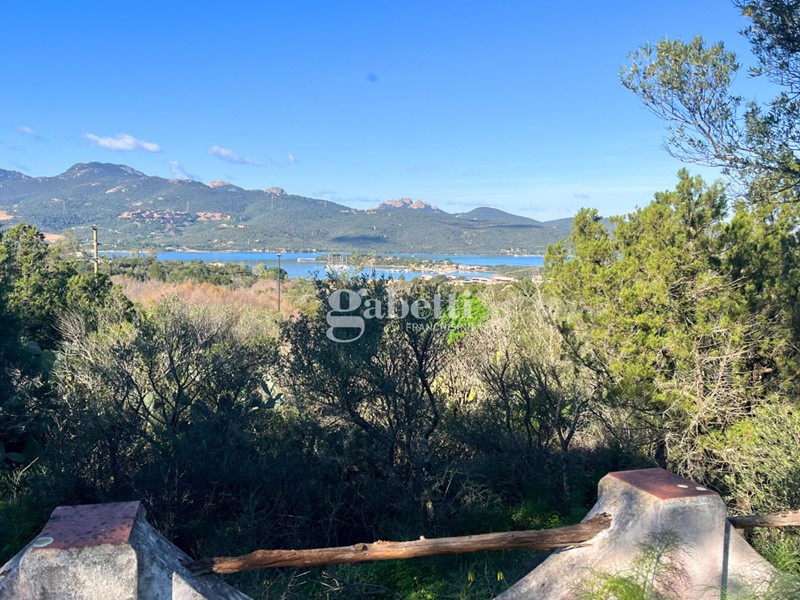 Villa in Vendita a Olbia, 980'000&euro;, 137 m², arredato