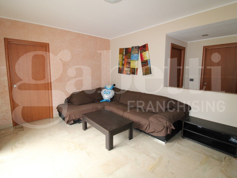 Quadrilocale in Vendita a Messina, 95'000&euro;, 100 m², arredato