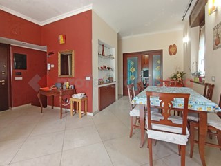 Quadrilocale in Vendita a Arona, 210'000€, 120 m²