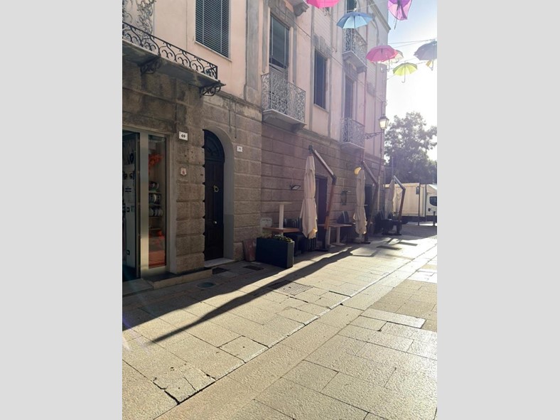 Appartamento in Vendita a Iglesias, 150'000€, 180 m², arredato