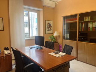 Ufficio in Affitto a Roma, 350&euro;, 15 m²