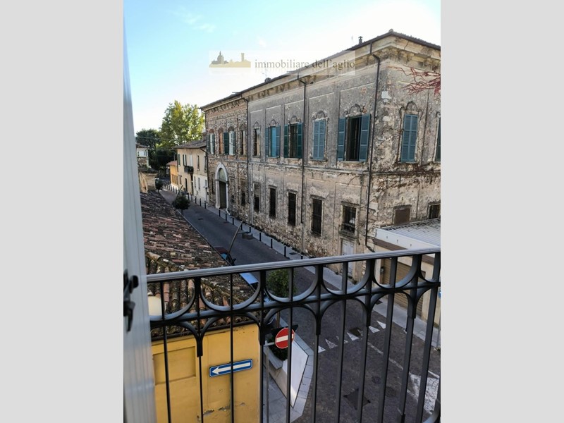 Bilocale in Vendita a Lonato del Garda, 365'000€, 145 m²