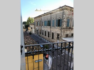 Bilocale in Vendita a Lonato del Garda, 365'000€, 145 m²