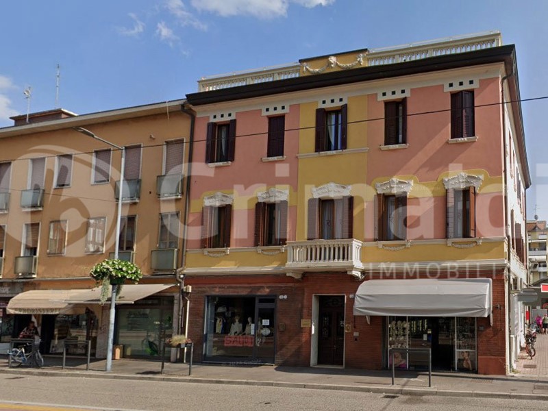 Trilocale in Vendita a Padova, 160'000€, 77 m²