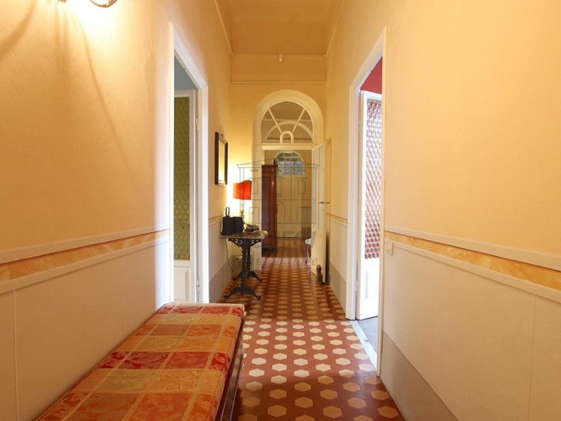 Appartamento in Vendita a Lucca, zona Centro storico, 925'000€, 260 m²