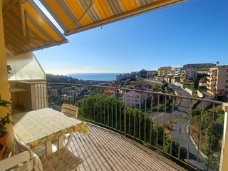 Trilocale in Vendita a Sanremo, 350'000€, 101 m², con Box