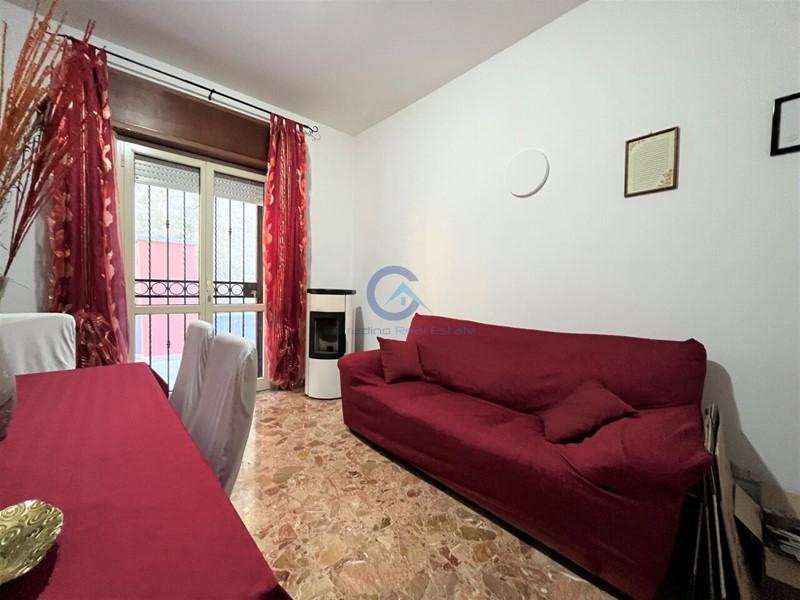 Trilocale in Affitto a Catanzaro, zona Fortuna, 430€, 80 m², arredato