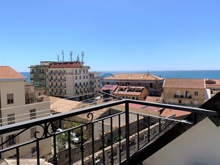 Trilocale in Affitto a Catanzaro, zona Lido Corso, 430€, 70 m², arredato