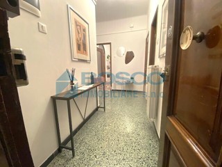 Ufficio in Affitto a La Spezia, 500€, 38 m²