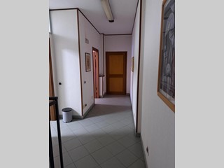 Appartamento in Vendita a Castelnuovo Magra, 170'000€, 120 m², con Box