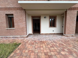 Quadrilocale in Vendita a Reggio Emilia, zona Manenti Sud, 275'000€, 86 m², con Box