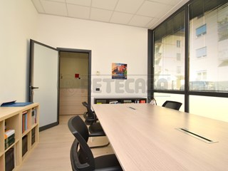 Ufficio in Vendita a Valdagno, 75'000&euro;, 80 m²