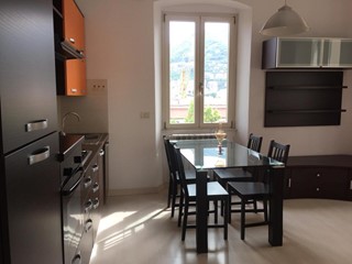 Trilocale in Affitto a La Spezia, zona CENTRO, 620€, 70 m², arredato
