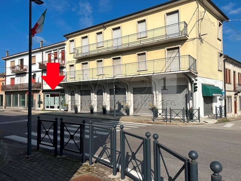 Immobile commerciale in Affitto a Nanto, 280€, 40 m²