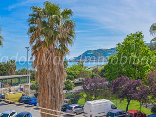 Appartamento in Affitto a Savona, 800&euro;, 102 m², arredato