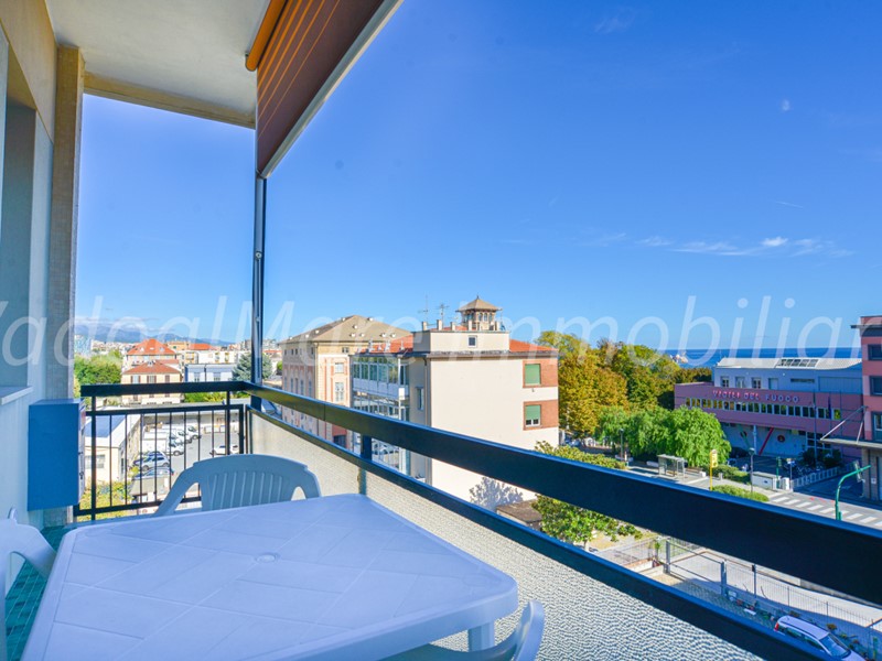 Trilocale in Affitto a Savona, 800€, 75 m², arredato