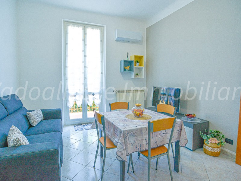 Trilocale in Affitto a Vado Ligure, 700€, 78 m²