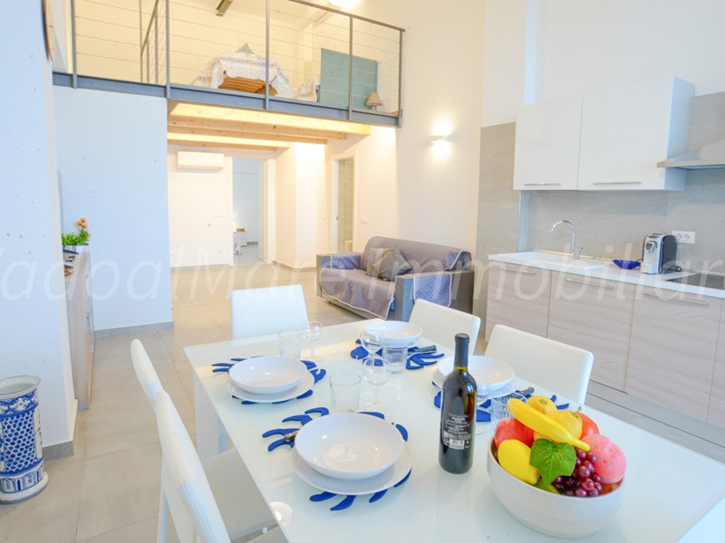 Trilocale in Affitto a Vado Ligure, 79 m², arredato