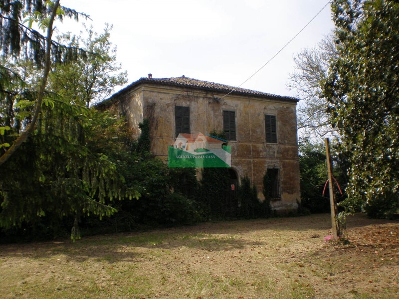 Casa Indipendente in Vendita a Ravenna, 180'000&euro;, 826 m²
