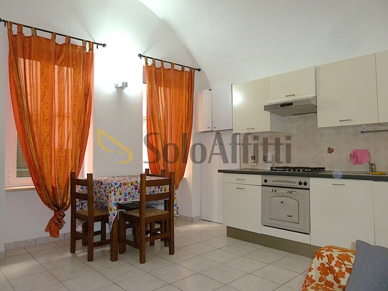 Monolocale in Affitto a Sanremo, 460&euro;, 30 m², arredato