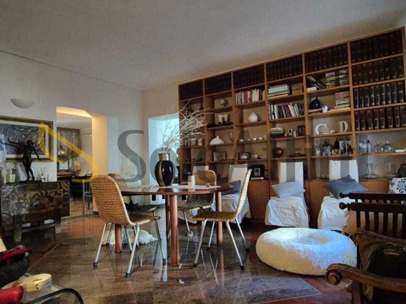 Appartamento in Affitto a Torino, zona Quadrilatero Romano, 1'106&euro;, 140 m²