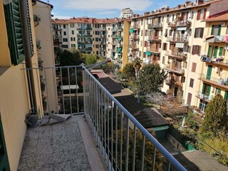 Appartamento in Vendita a Firenze, zona Statuto, 410'000€, 125 m²