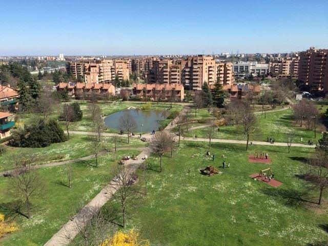 Appartamento in Vendita a Casalecchio di Reno, zona Meridiana, 290'000€, 172 m²