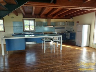 Trilocale in Affitto a Parma, 1'700€, 200 m²