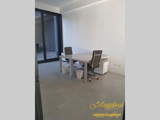 Ufficio in Affitto a Parma, 740€, 16 m²