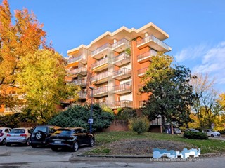 Quadrilocale in Vendita a Banchette, 140'000&euro;, 159 m²