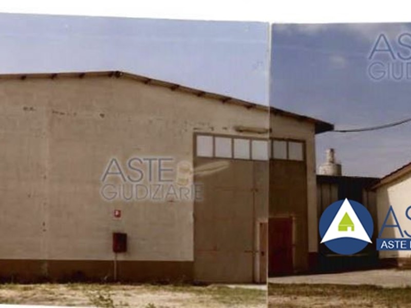 Capannone in Vendita a Aprilia, 87'000€, 16500 m²