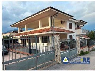 Quadrilocale in Vendita a Minturno, 65'625€, 84 m²