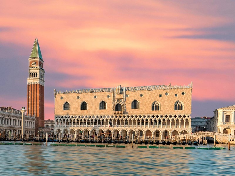 Appartamento in Vendita a Venezia, 1200 m²